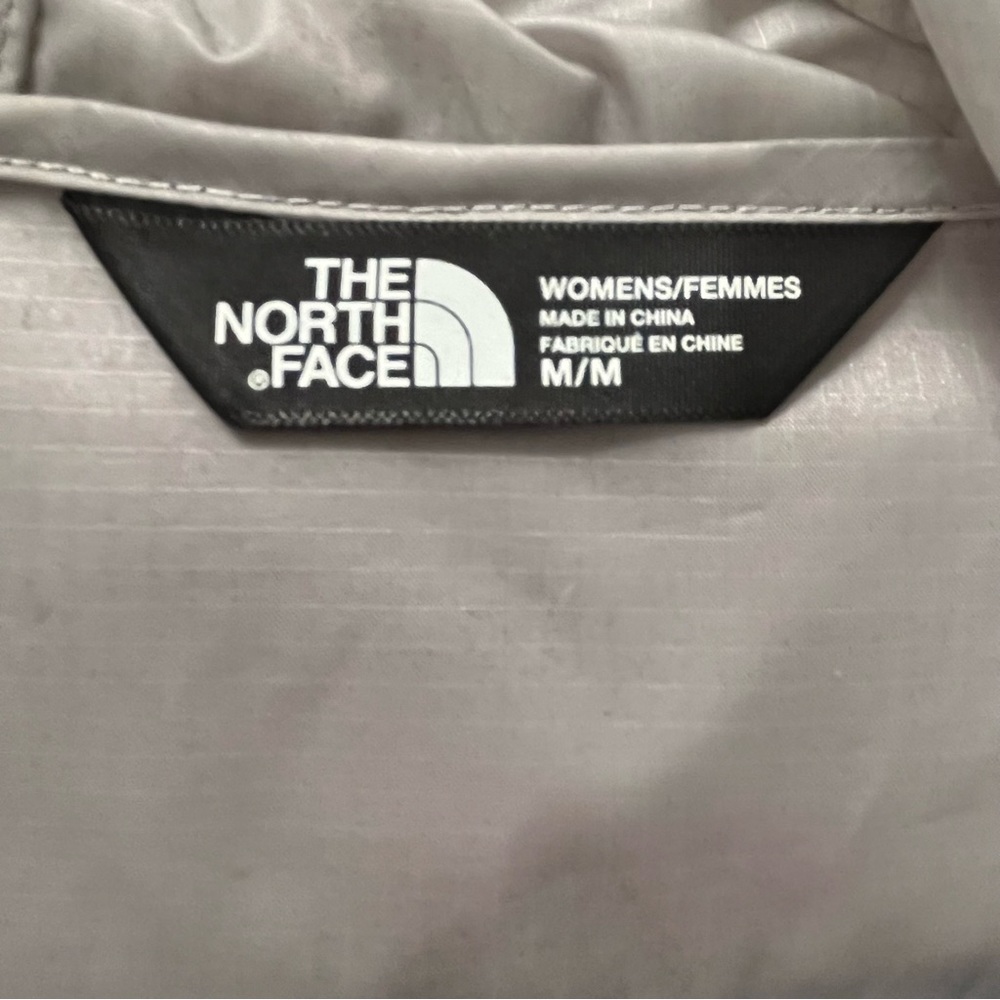 The North Face
Cyclone Water Repellent Rain Jacket Windbreaker Gray/Peach Size M - Picture 4 of 8